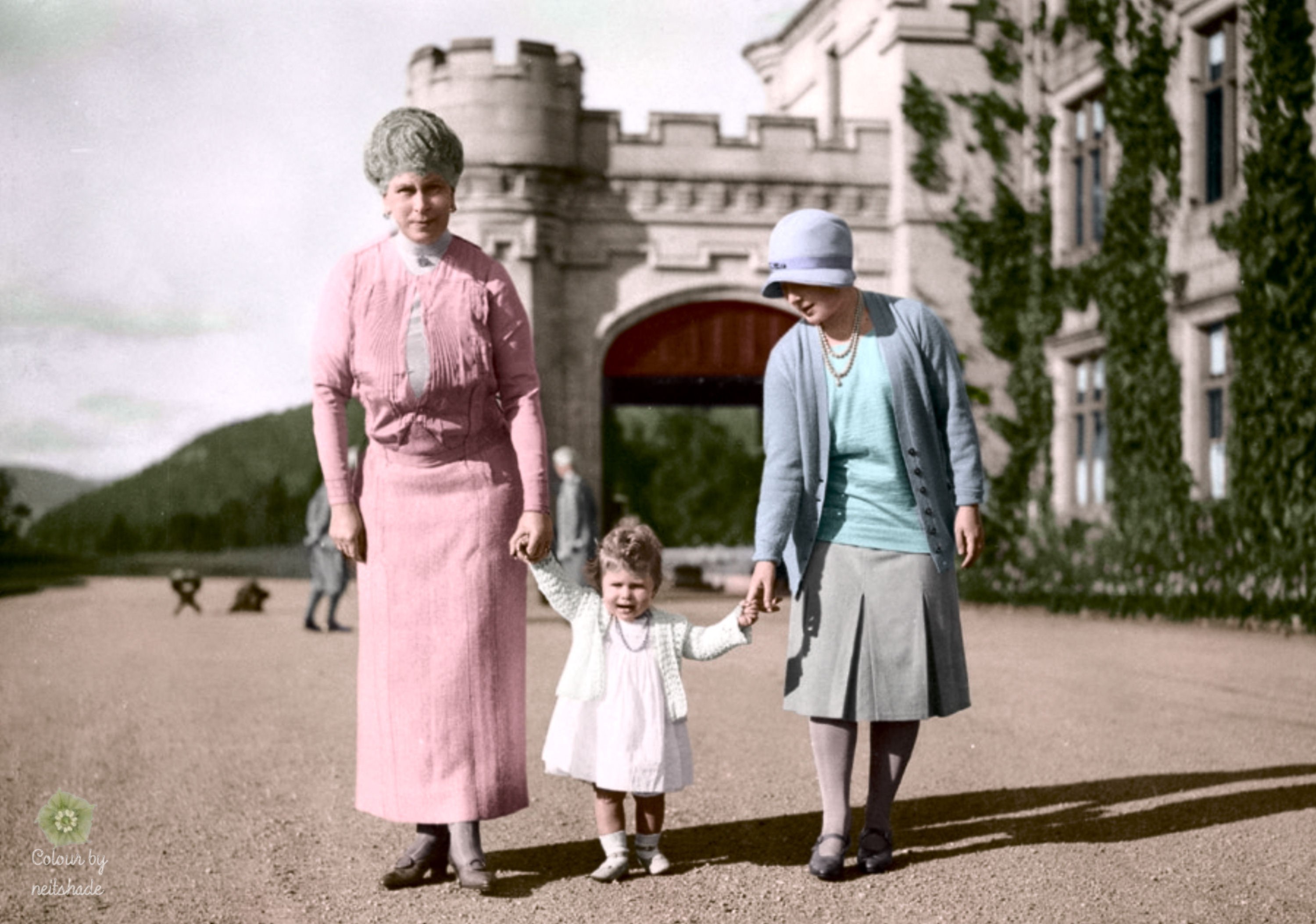 La reine Mary de Teck, la princesse Elizabeth et Elizabeth Bowes Lyon